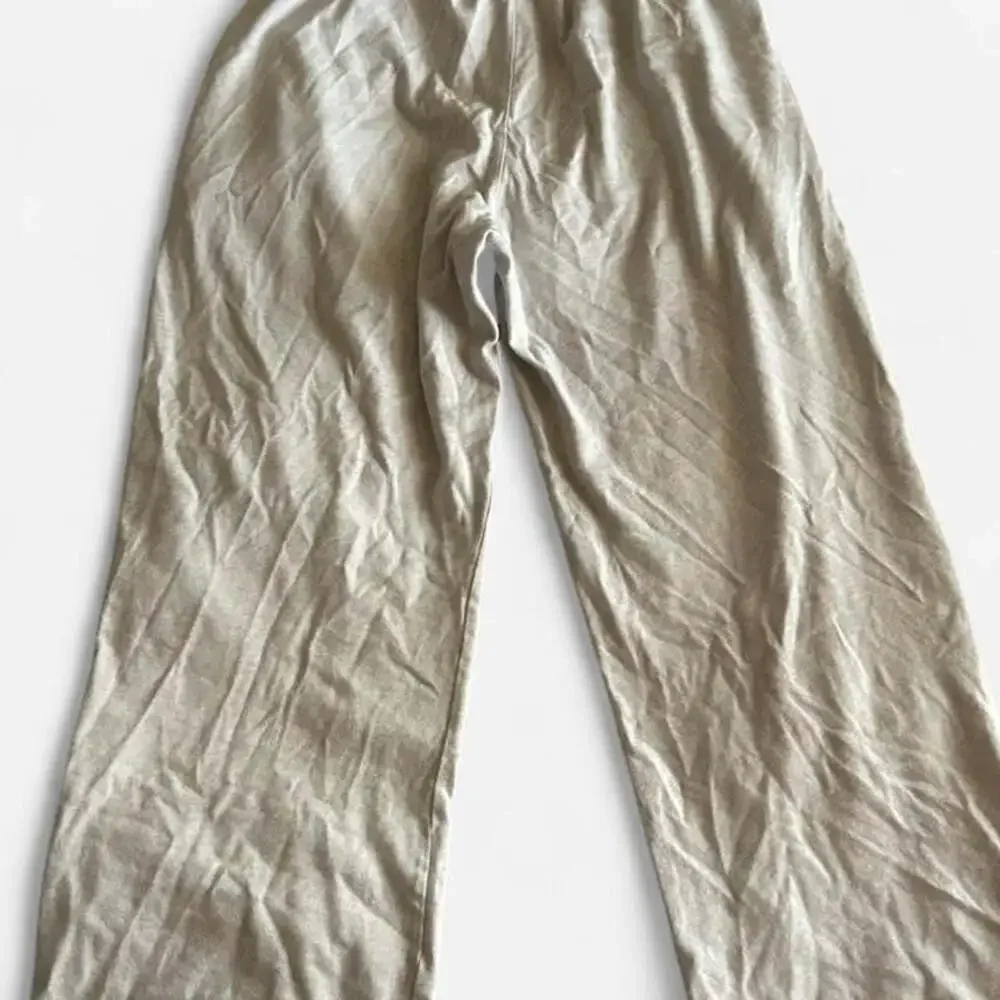 Brandy Melville Wide Leg Lounge Sweatpants - Picture 4 of 4